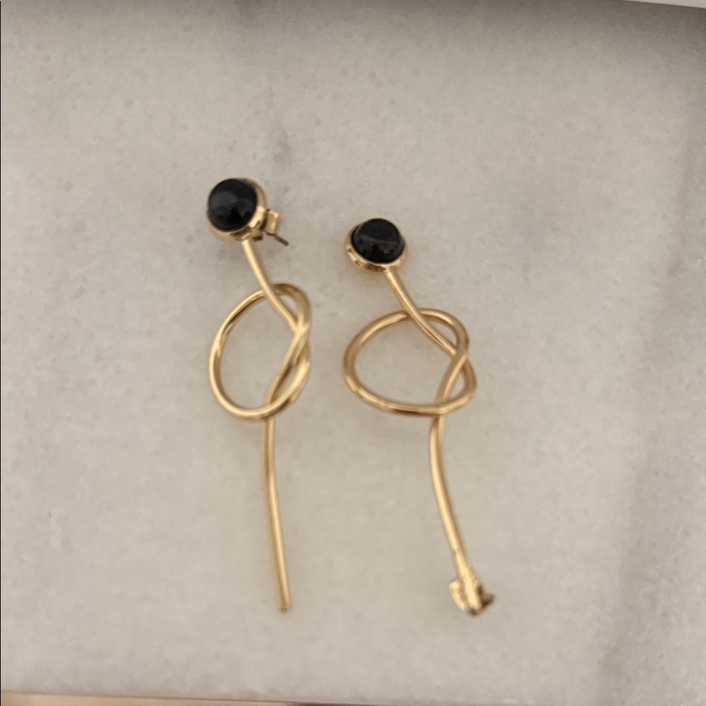 Elegant Gold and Black Knot Earrings
